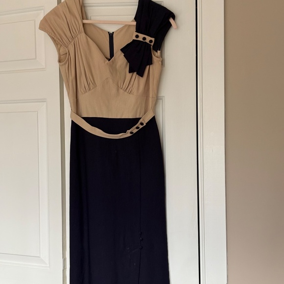 Retro Dresses - Picture 6 of 11